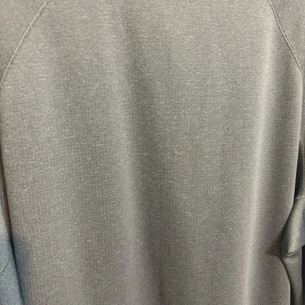 Patagonia Men's Dark Gray Swim Rash Guard